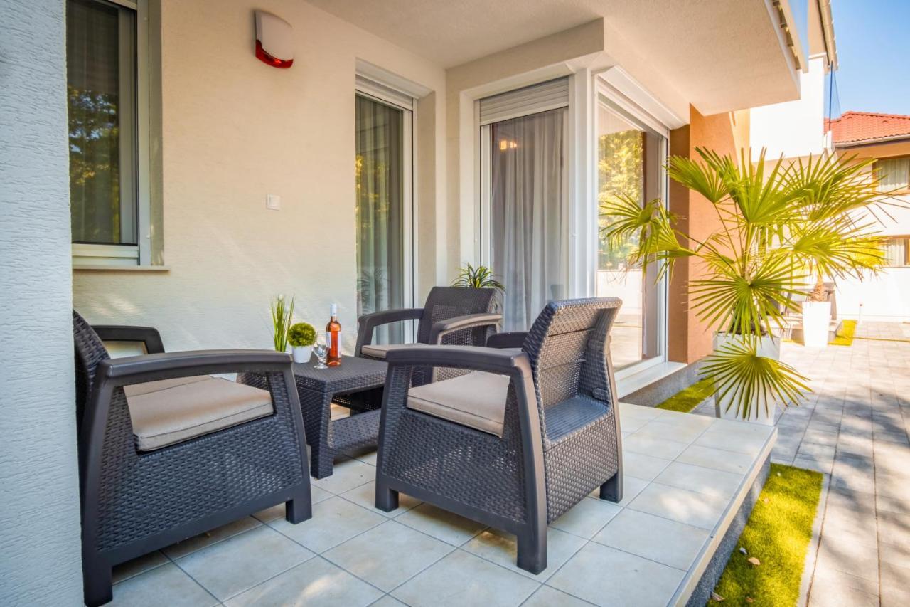 Myflat Diamond Bay Apartment Siófok Zewnętrze zdjęcie